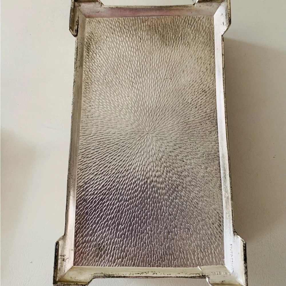 Oriental Pogoda metal trinket box